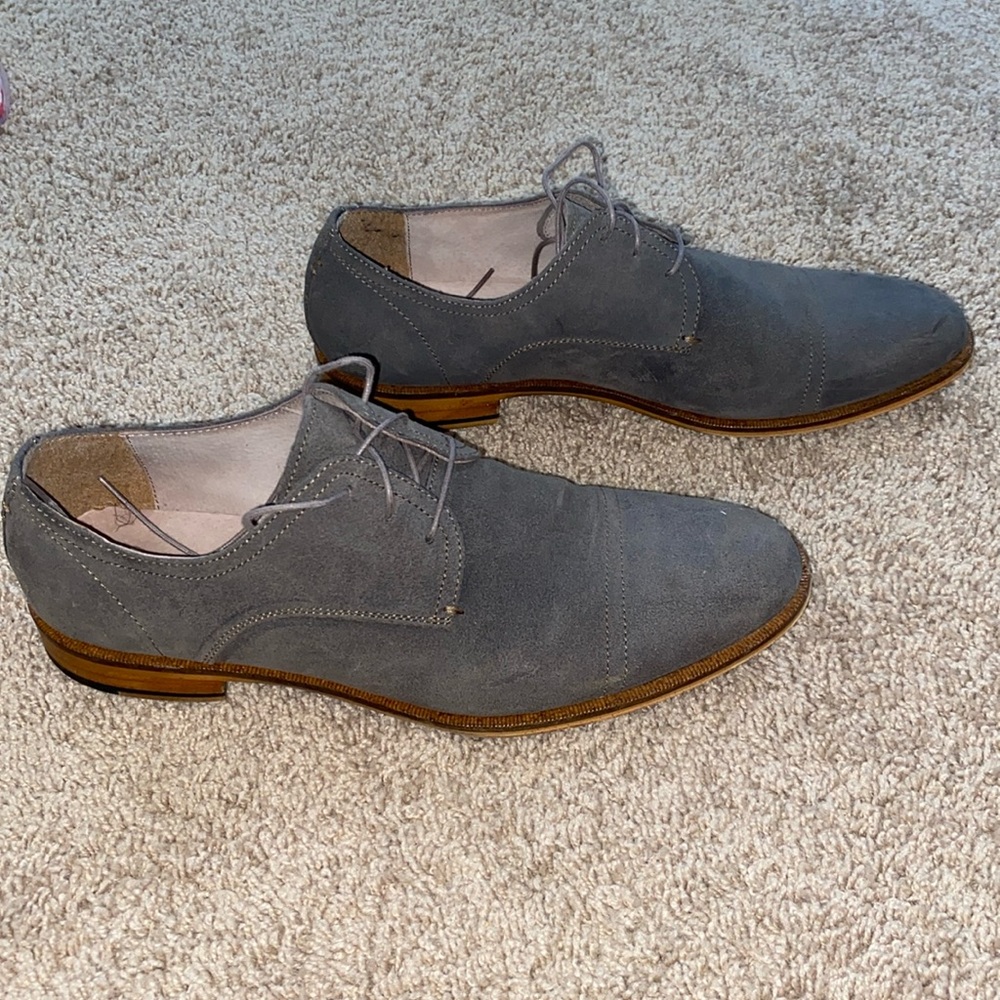 Banana Republic grey men’s suede dress shoes